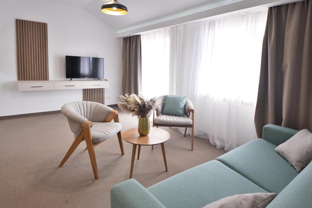Magnolia Place Tivat Exterior foto