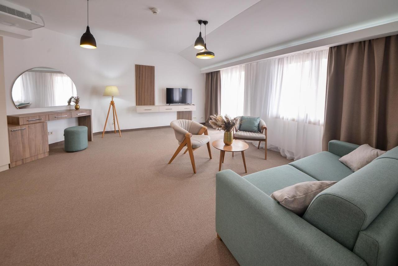Magnolia Place Tivat Exterior foto
